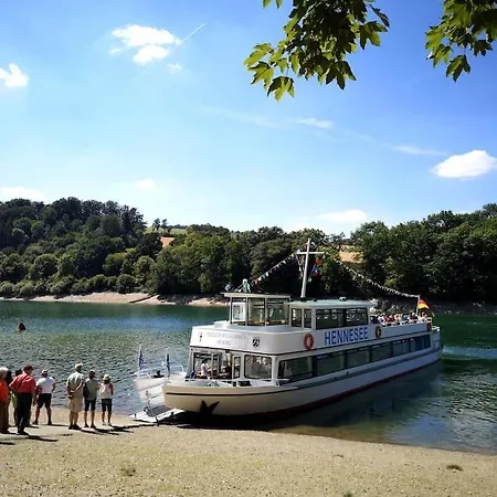 Lena Im Sauerland Direkt Am Hennesee