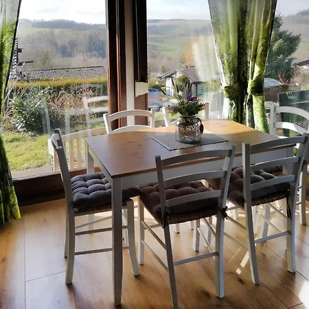 Feriehus Lena Im Sauerland Direkt Am Hennesee *